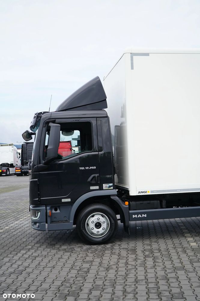 MAN TGL / 12.250 / ACC / EURO 6 / KONTENER + WINDA / 20 PALET - 23