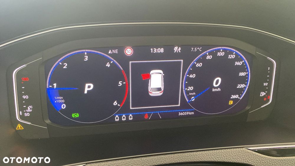 Volkswagen Passat - 16