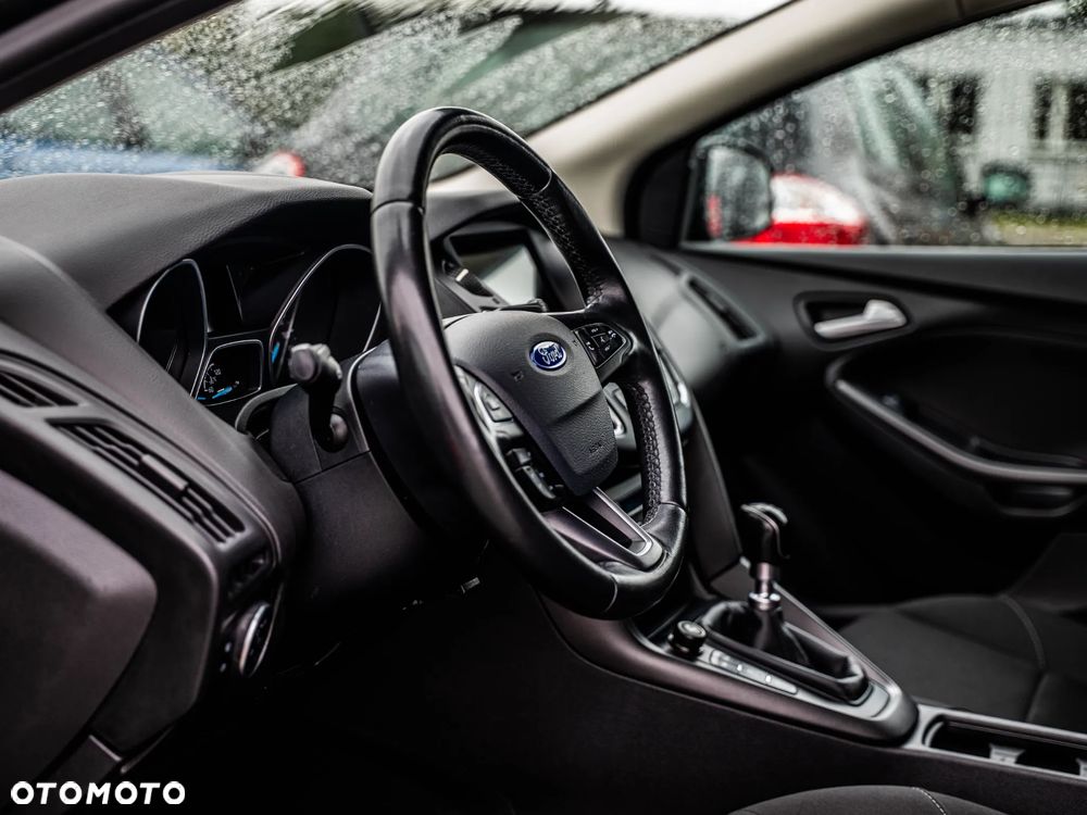 Ford Focus - 16