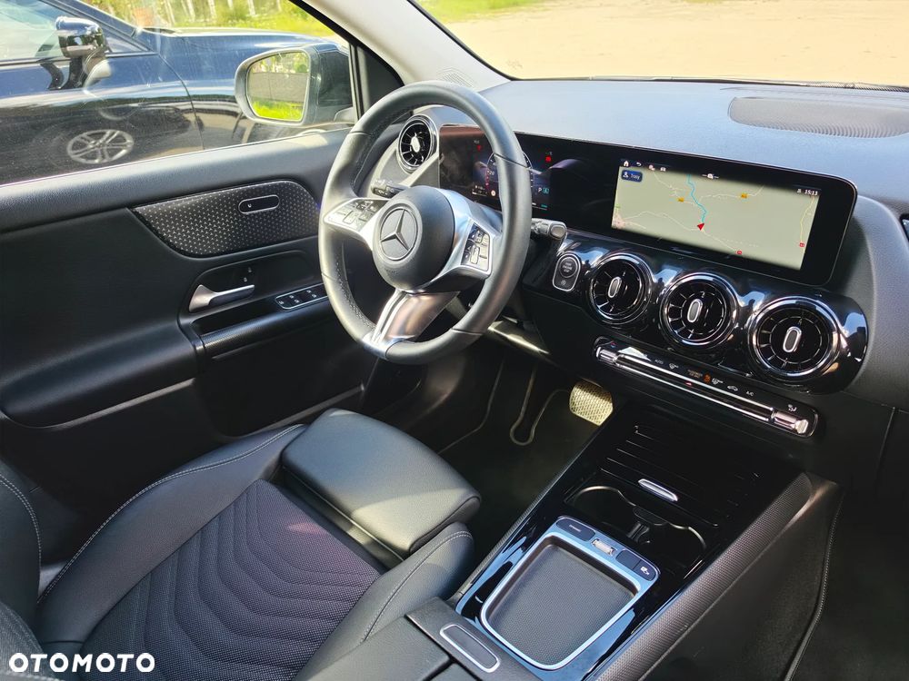 Mercedes-Benz GLA 200 7G-DCT Progressive - 22