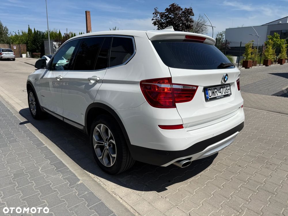 BMW X3 sDrive18d xLine - 40