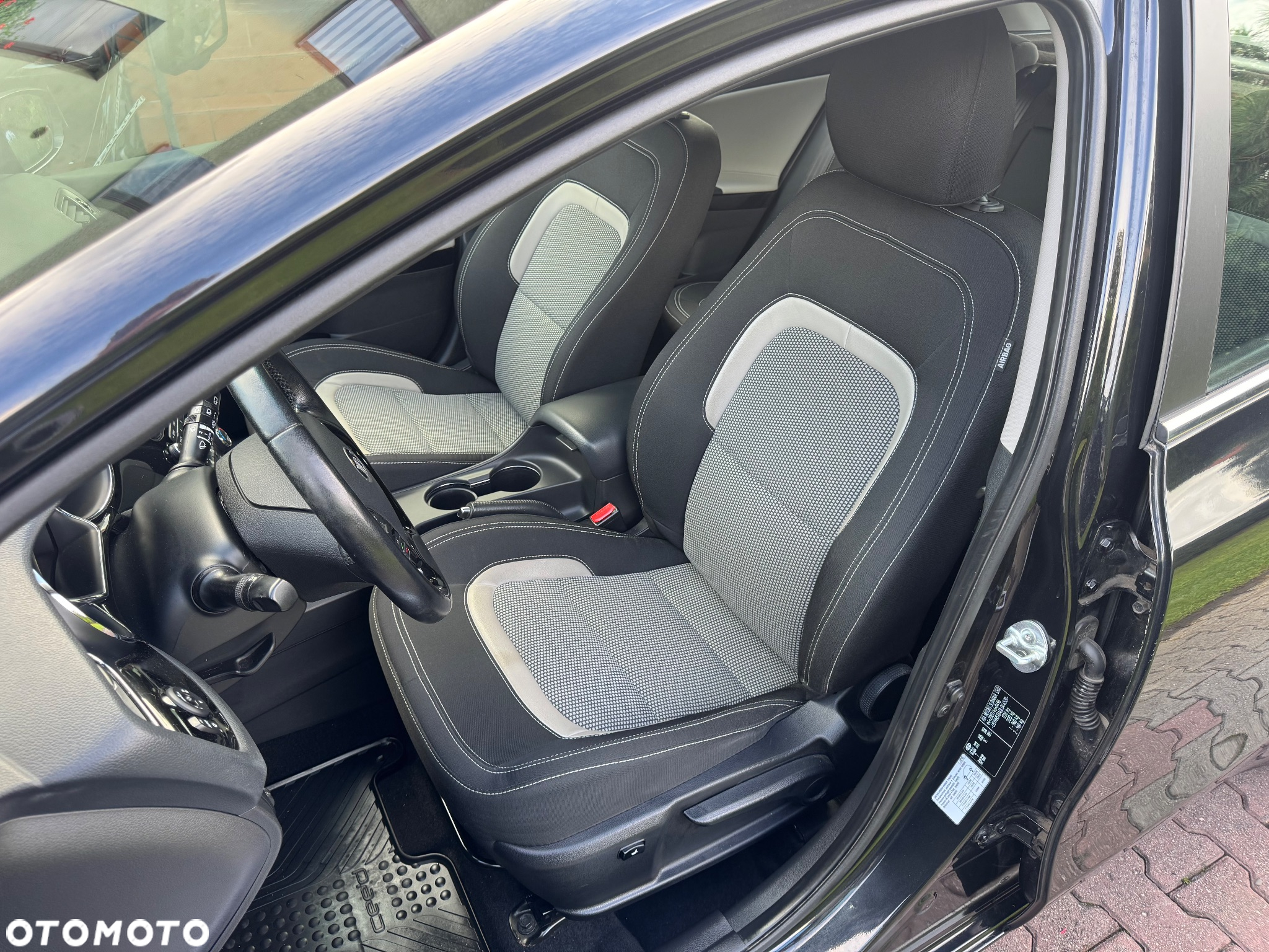 Kia Ceed Cee'd 1.6 GDI XL - 21