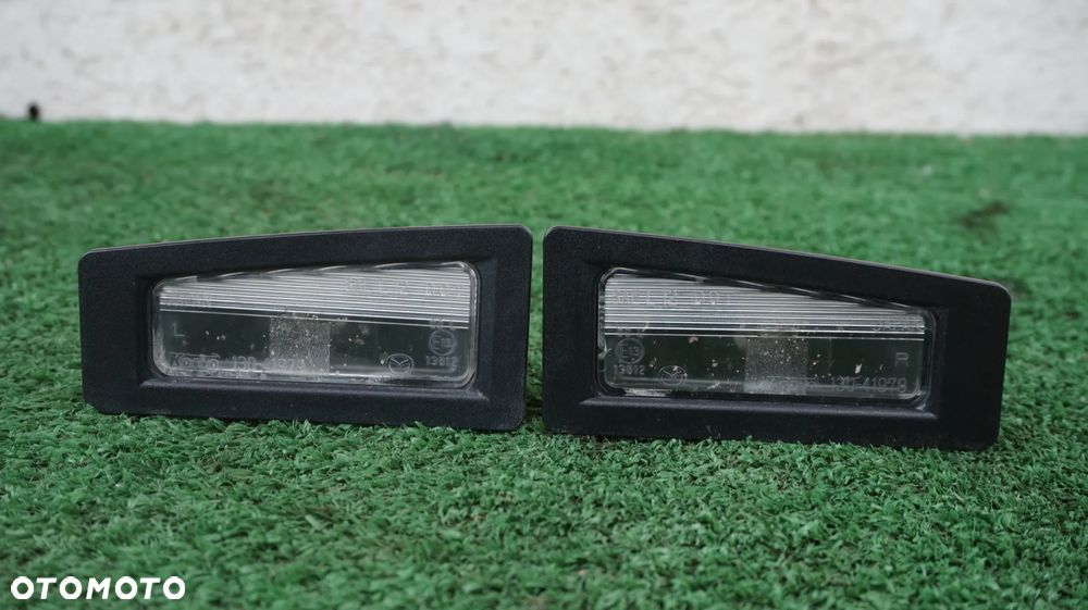 Mazda 3 BM sedan oswietlenie tablicy lampka lewa prawa - 1