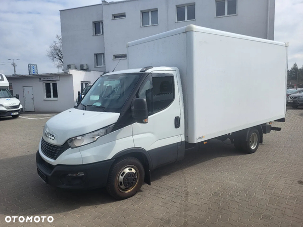 Iveco 35C16 KONTENER Z WINDĄ