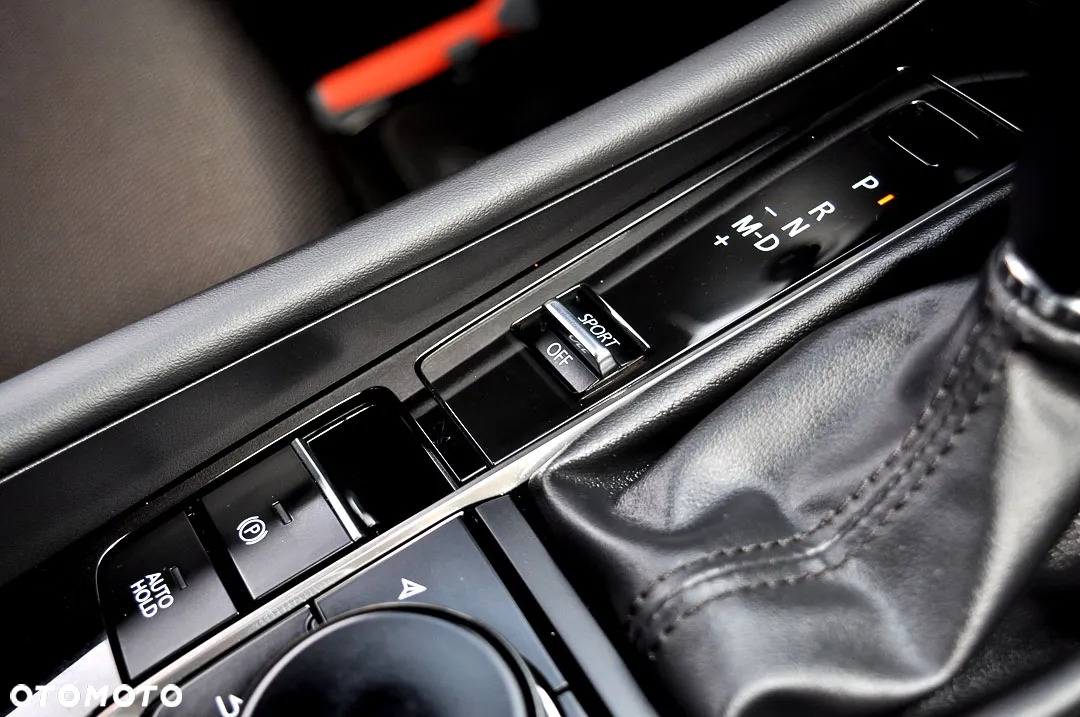 Mazda 3 SKYACTIV-X 2.0 M-Hybrid DRIVE - 40