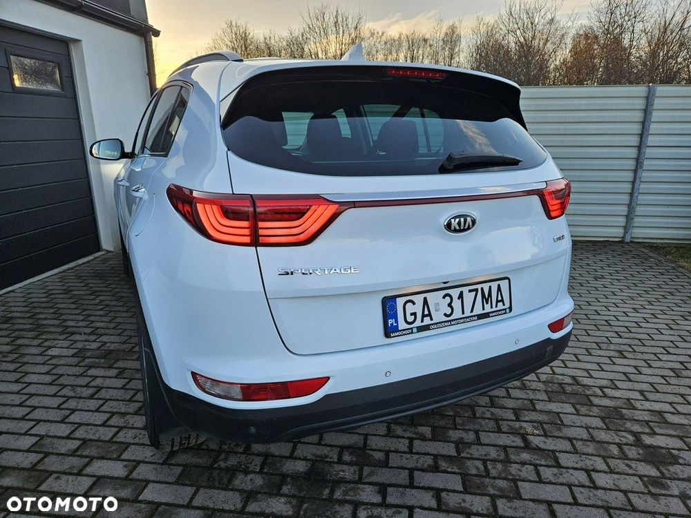 Kia Sportage 2,0 CRDI AWD Platinum - 13