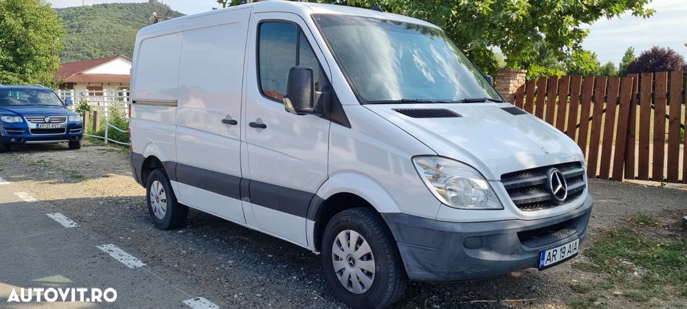 Mercedes-Benz Sprinter - 2