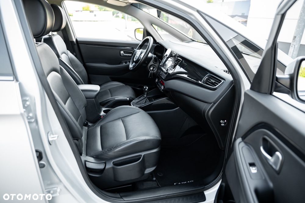 Kia Carens 1.7 CRDi 141 ISG Vision - 8