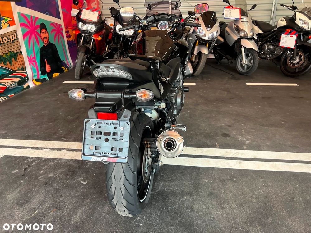 Honda CBF - 15
