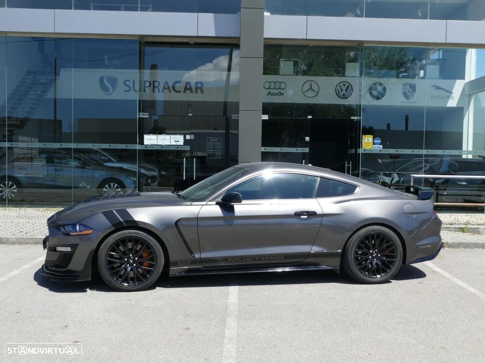 Ford Mustang - 22