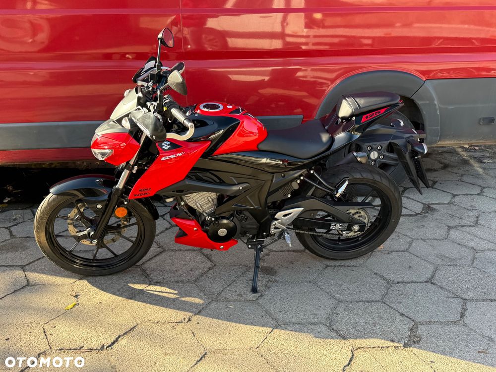 Suzuki GSX - 3
