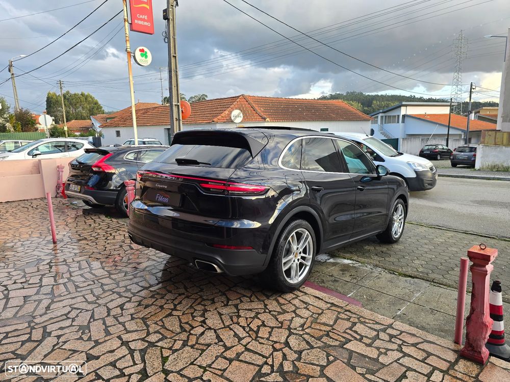 Porsche Cayenne Standard - 6