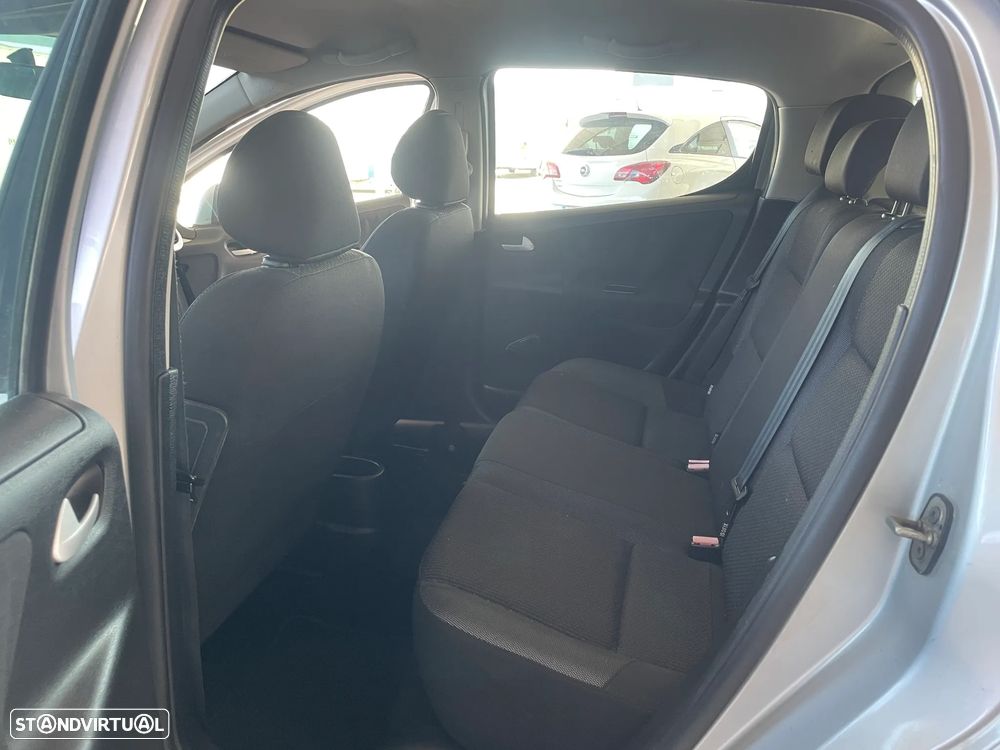 Peugeot 207 1.4 16V Active - 15
