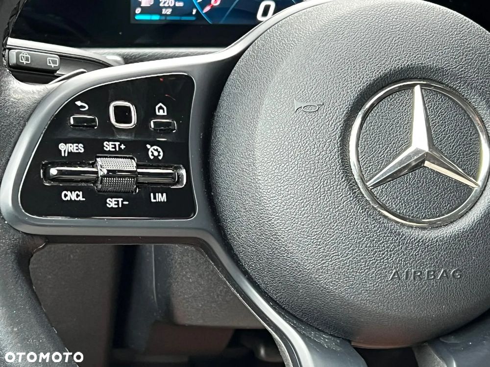 Mercedes-Benz GLB 200 Edition 1 7G-DCT - 16