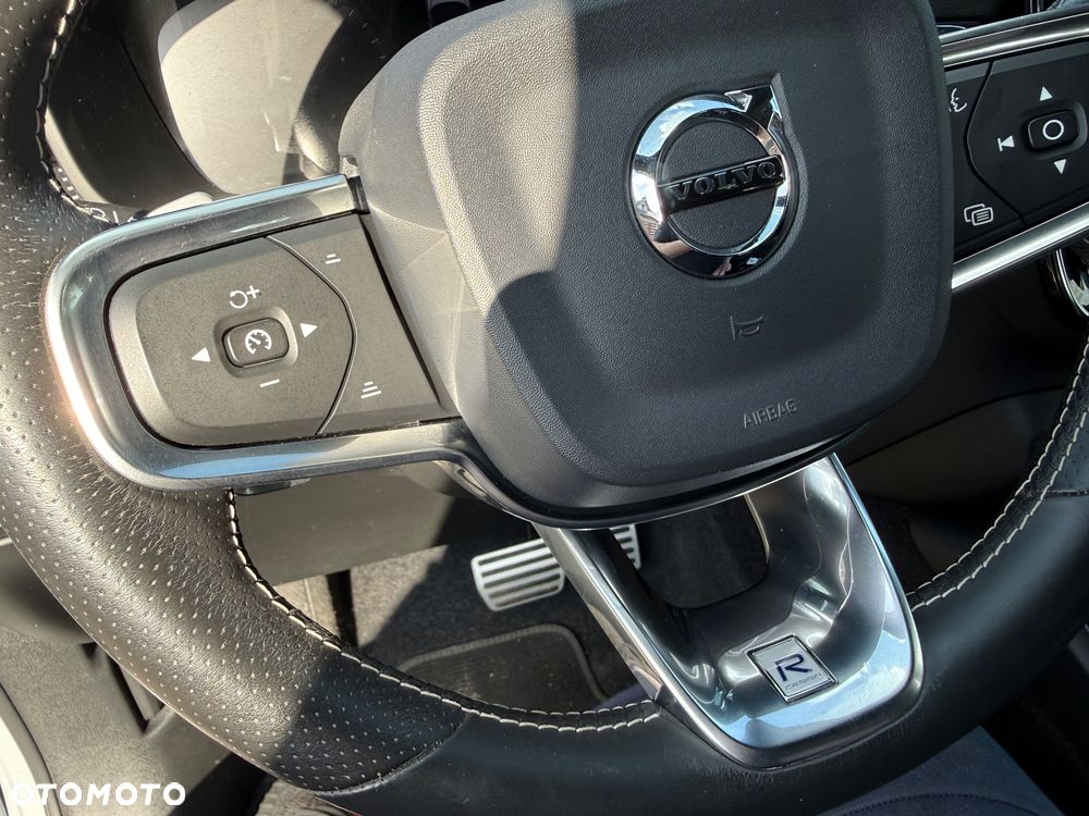 Volvo XC 40 D3 AWD Geartronic R-Design - 26