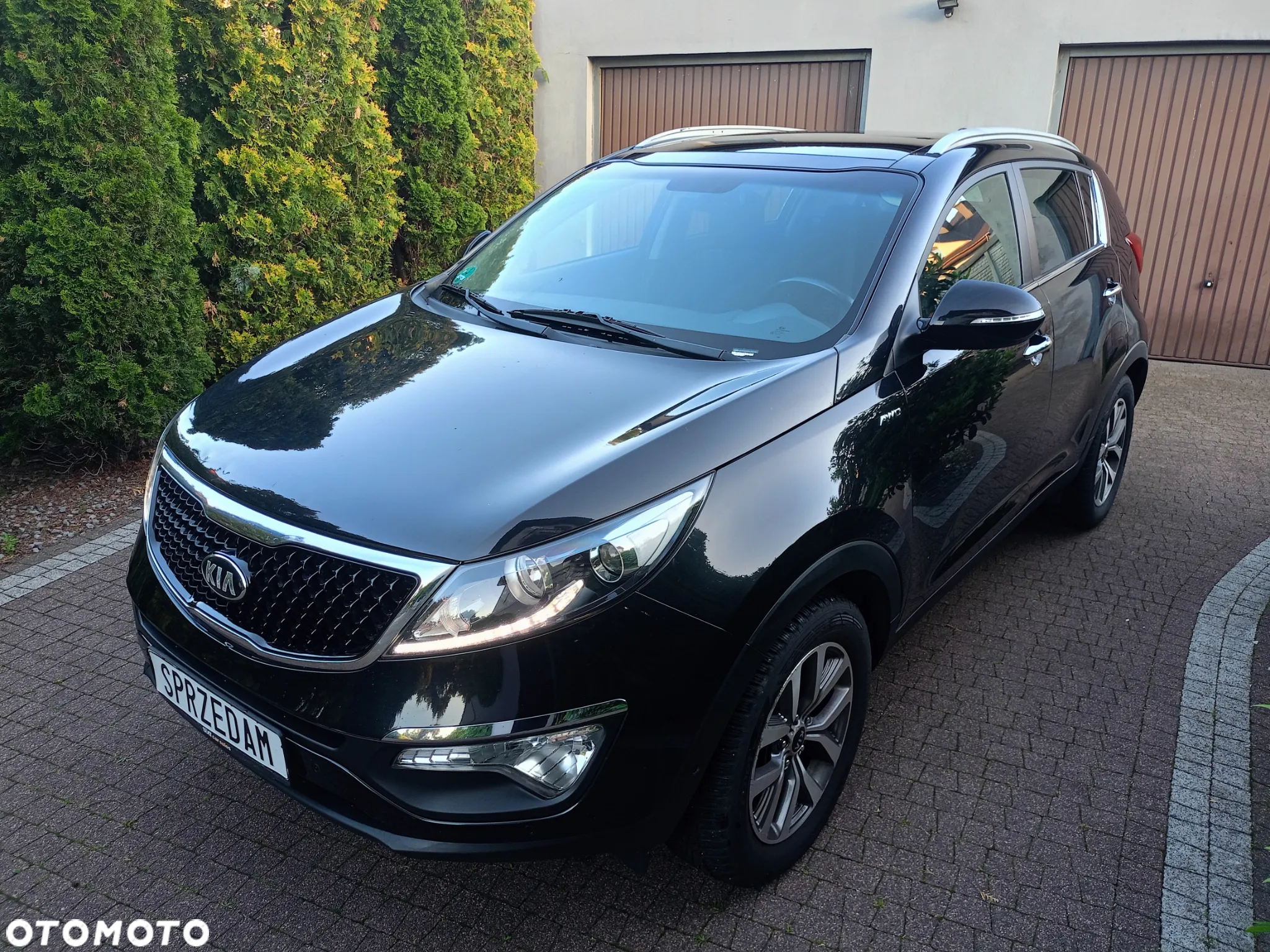 Kia Sportage 2.0 CRDI 4WD Dream-Team Edition - 4