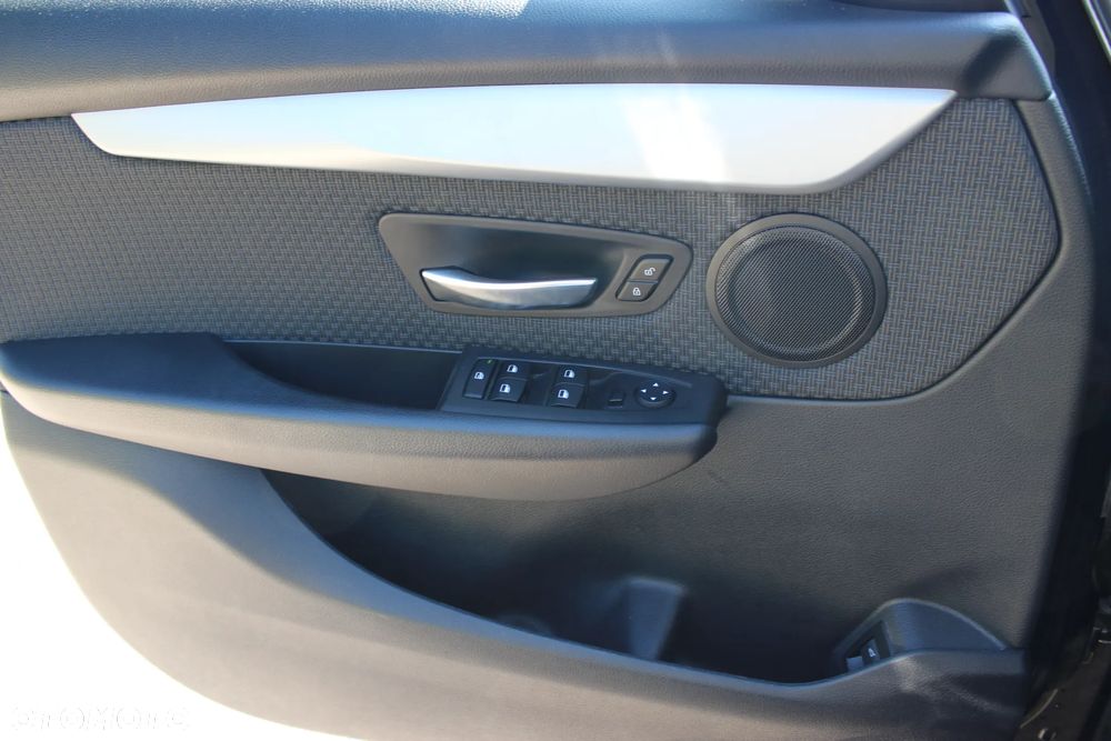 BMW Seria 2 218i Advantage - 24