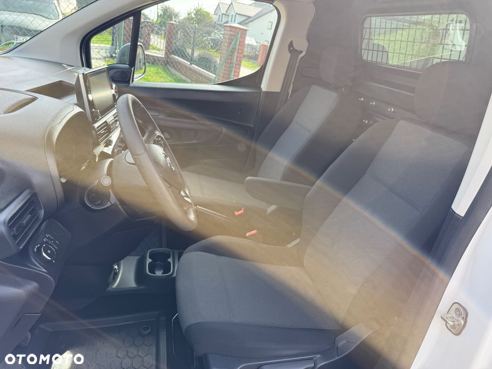 Opel COMBO - 15