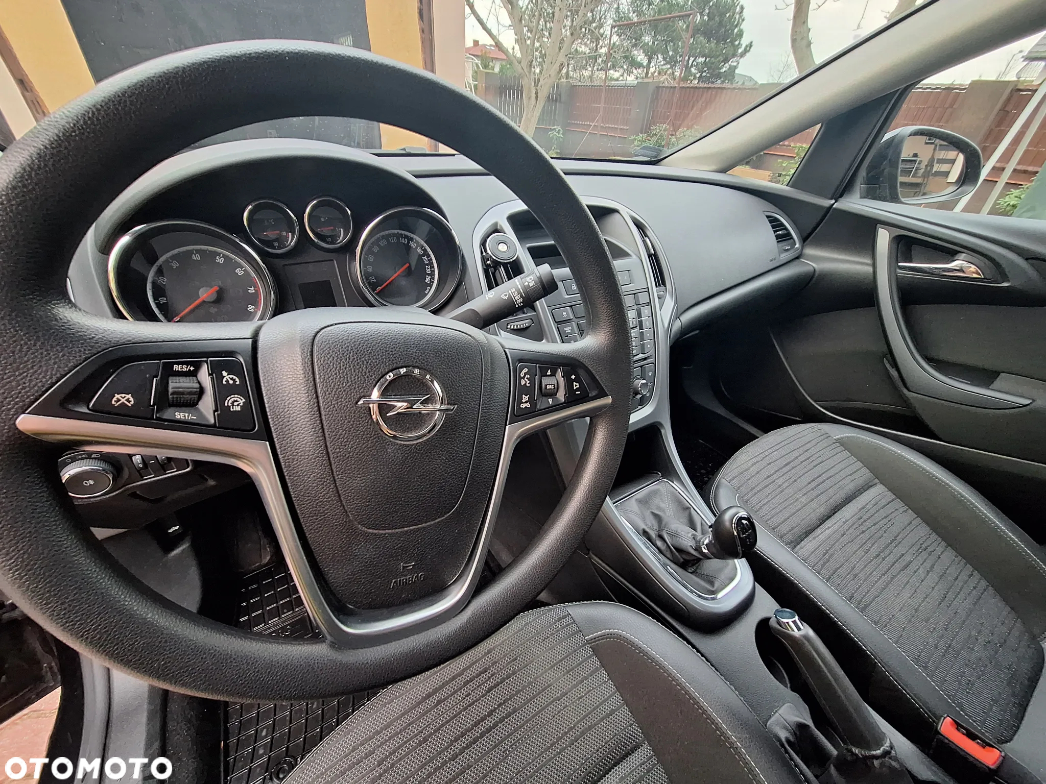 Opel Astra - 11