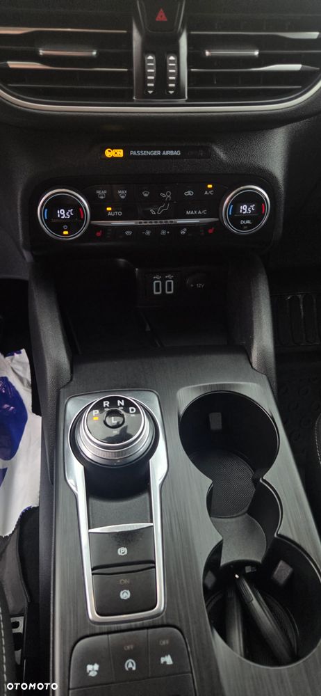 Ford Kuga 1.5 EcoBlue TITANIUM - 27