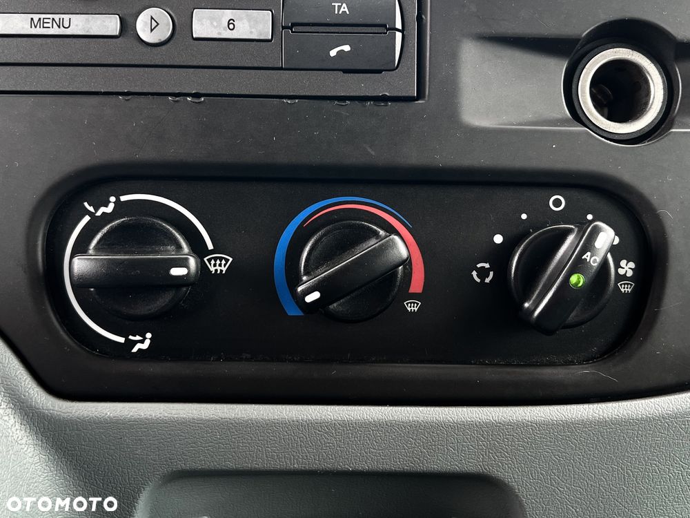 Ford Transit - 19