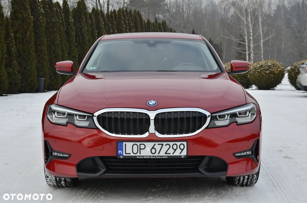 BMW Seria 3 320e Sport Line - 10