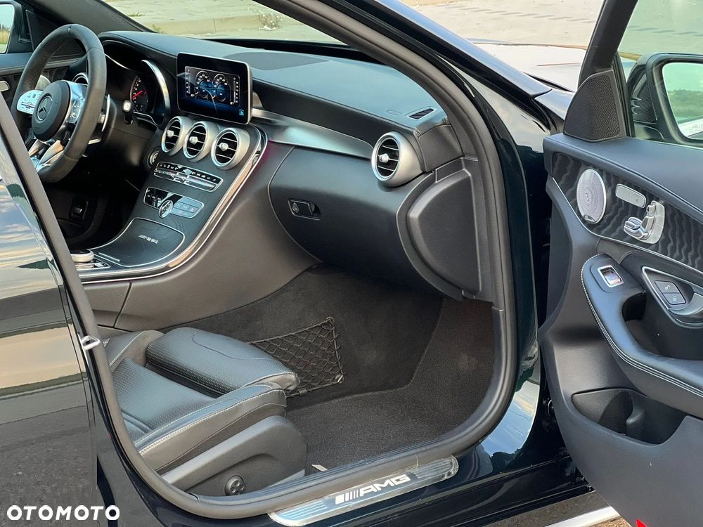 Mercedes-Benz Klasa C AMG 63 S AMG Speedshift MCT 9G - 11