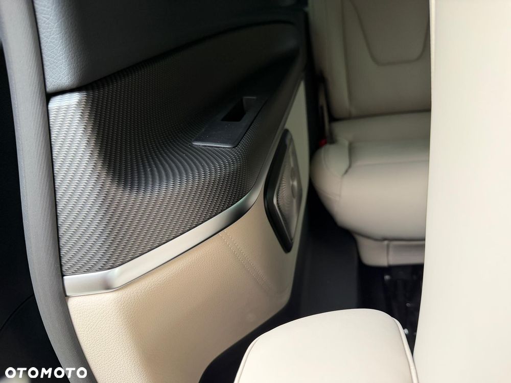 Mercedes-Benz Klasa V 300 d Extralang 9G-TRONIC Edition - 15