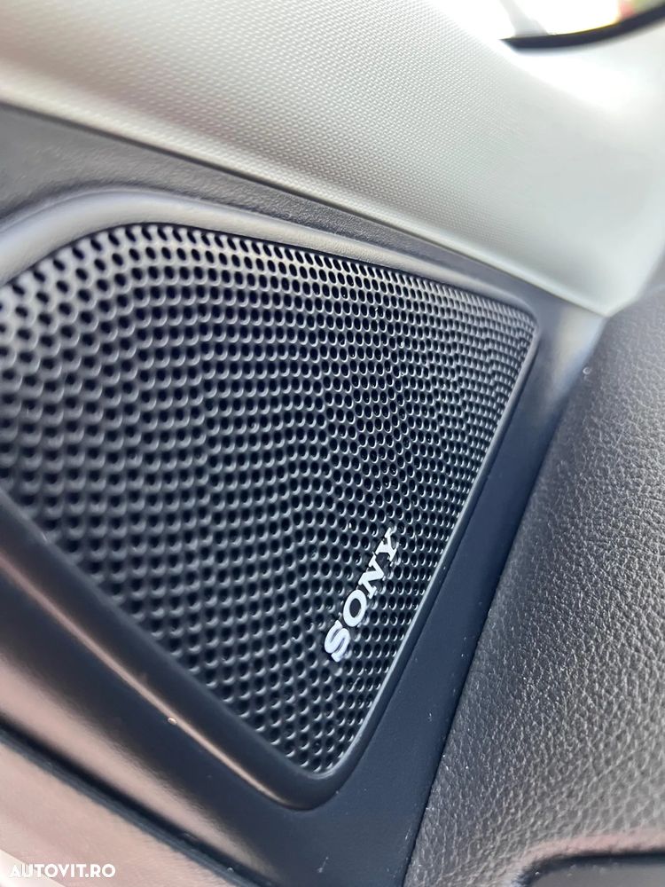 Ford Kuga - 33
