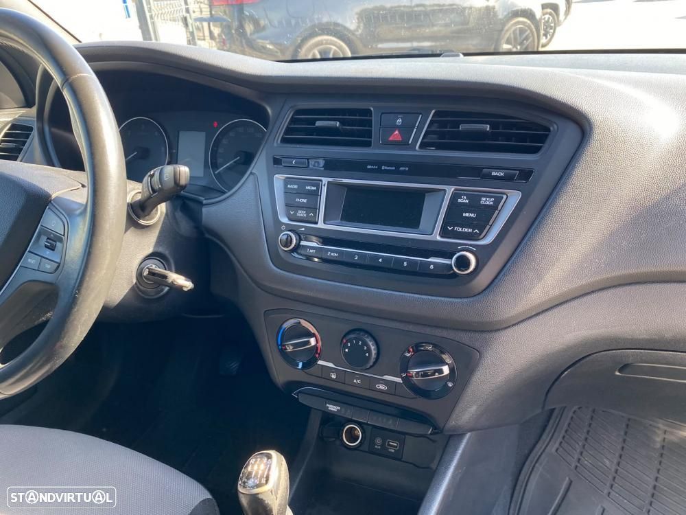 Hyundai i20 1.1 CRDi Comfort - 6