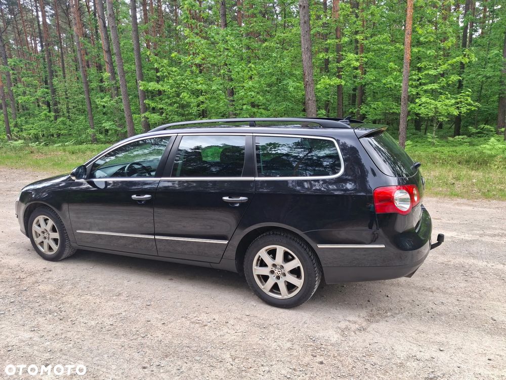 Volkswagen Passat - 4