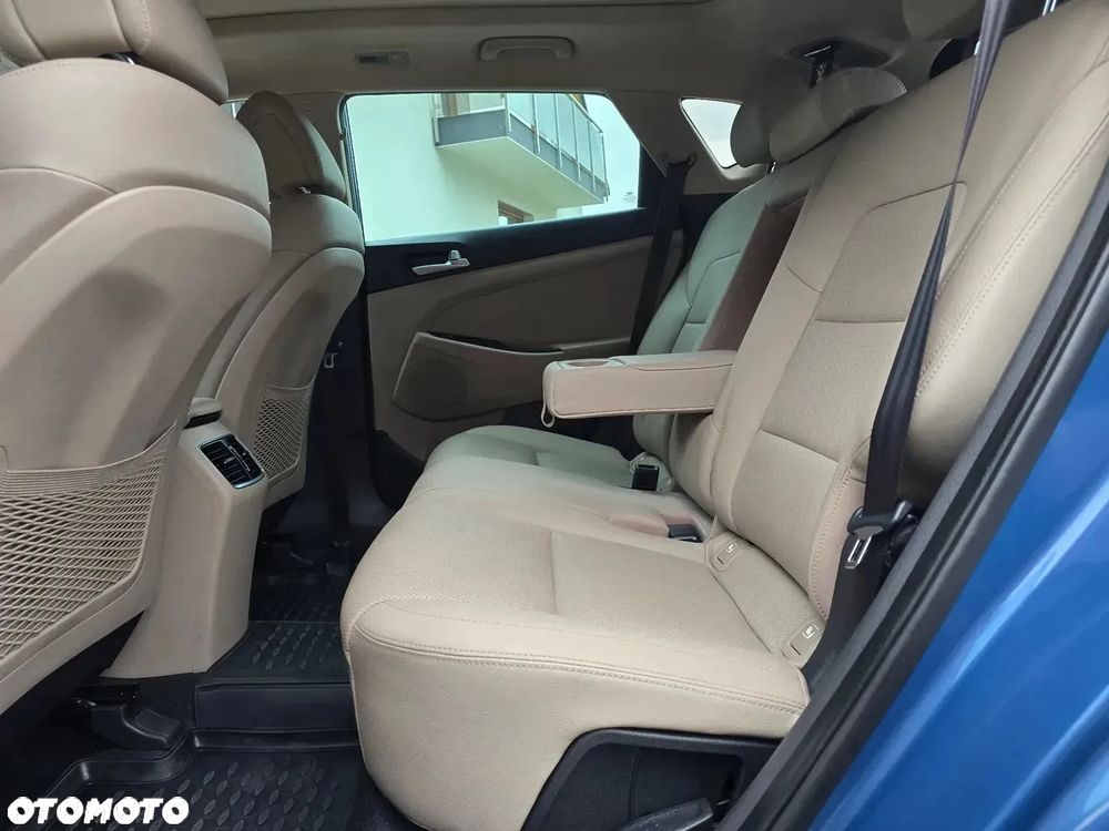 Hyundai Tucson 2.0 CRDI 2WD Style - 23