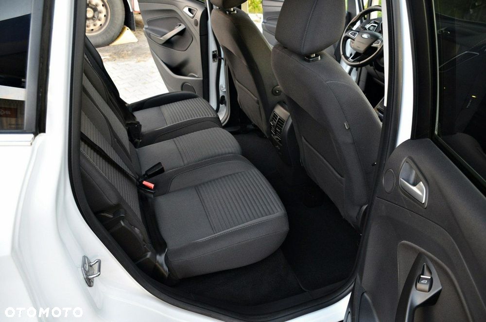 Ford C-MAX - 19