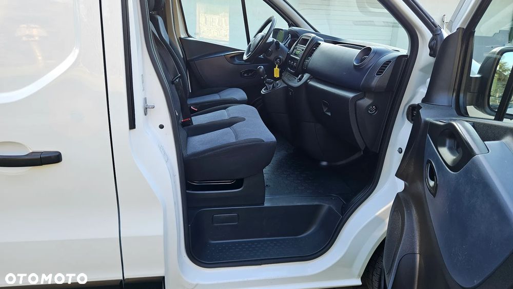 Opel Vivaro 1,6 CDTI 120KM L2 Długi 2018 Rok Klima Webasto Tempomat Hak Parktronik - 21