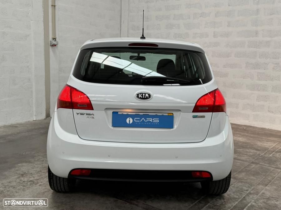 Kia Venga 1.4 CRDi ISG More - 10