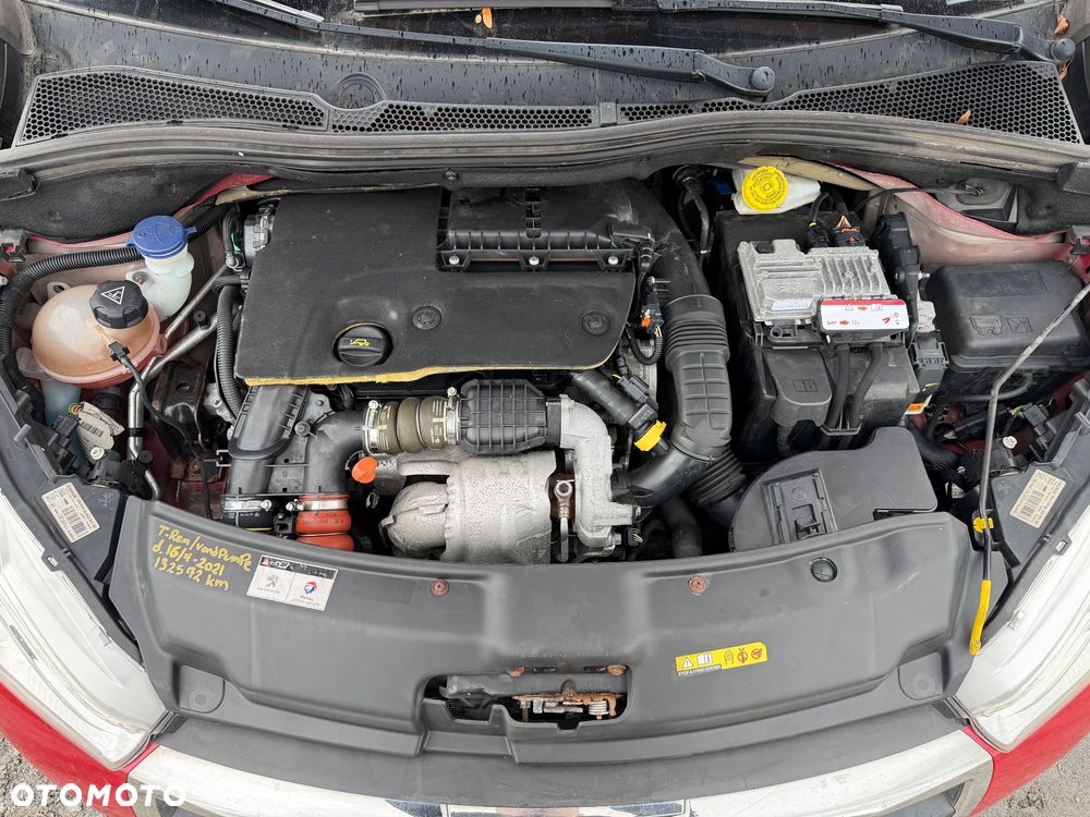 Peugeot 208 - 24
