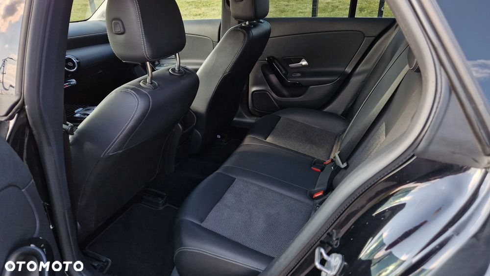 Mercedes-Benz CLA 200 d 8G-DCT Edition 1 - 21