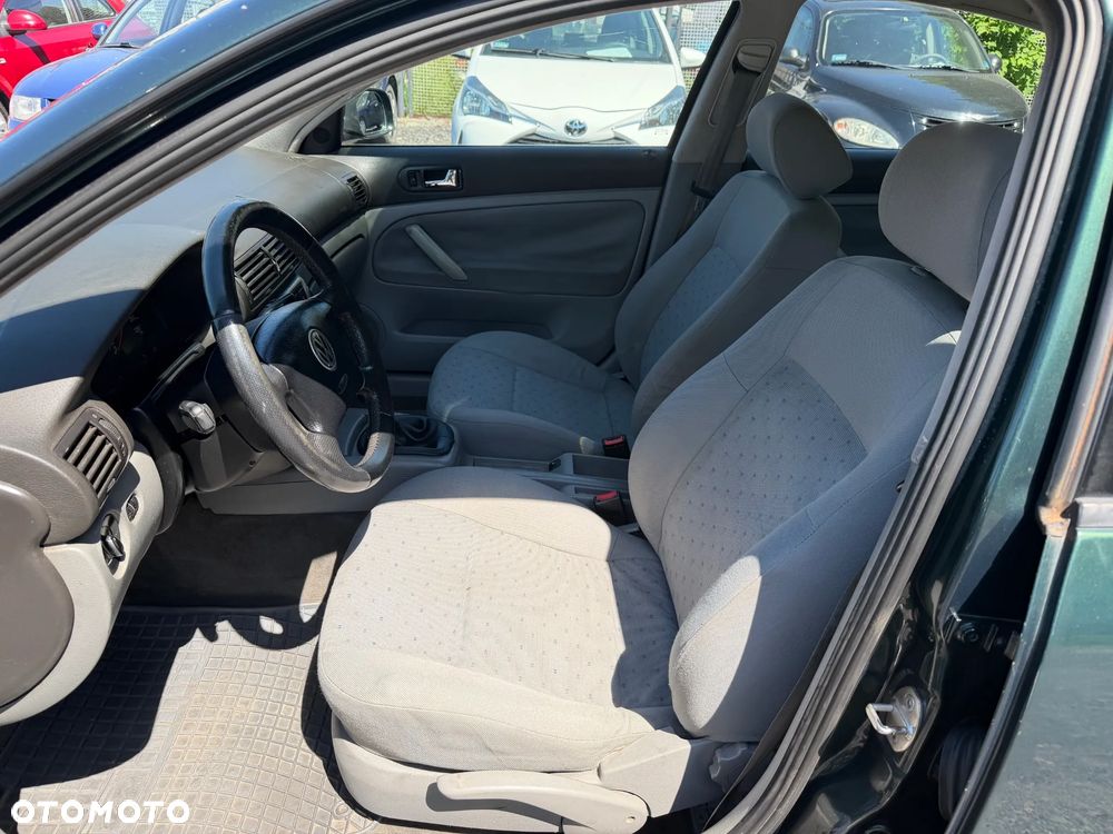 Volkswagen Passat - 9