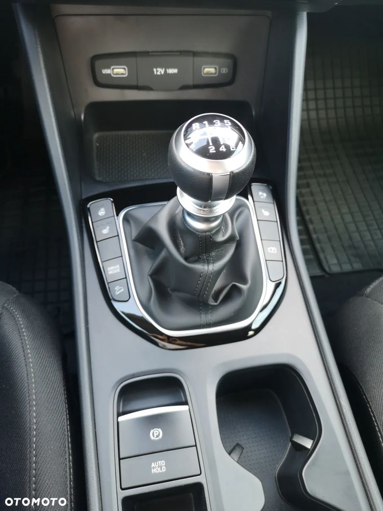 Hyundai Tucson 1.6 T-GDi Smart 2WD - 24