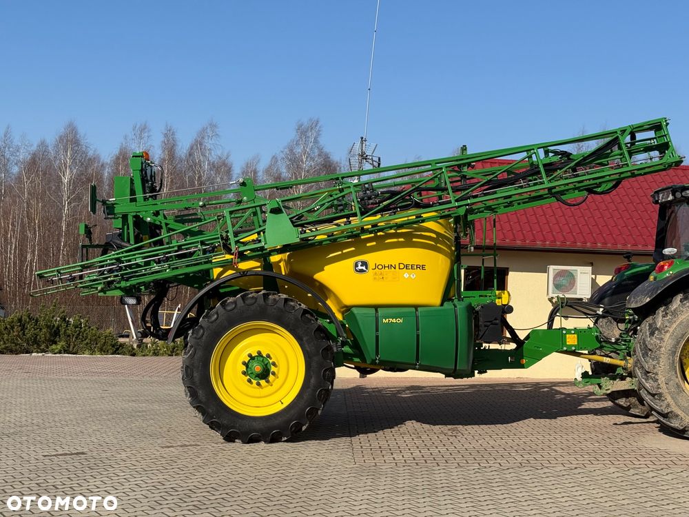 John Deere M740i - 22