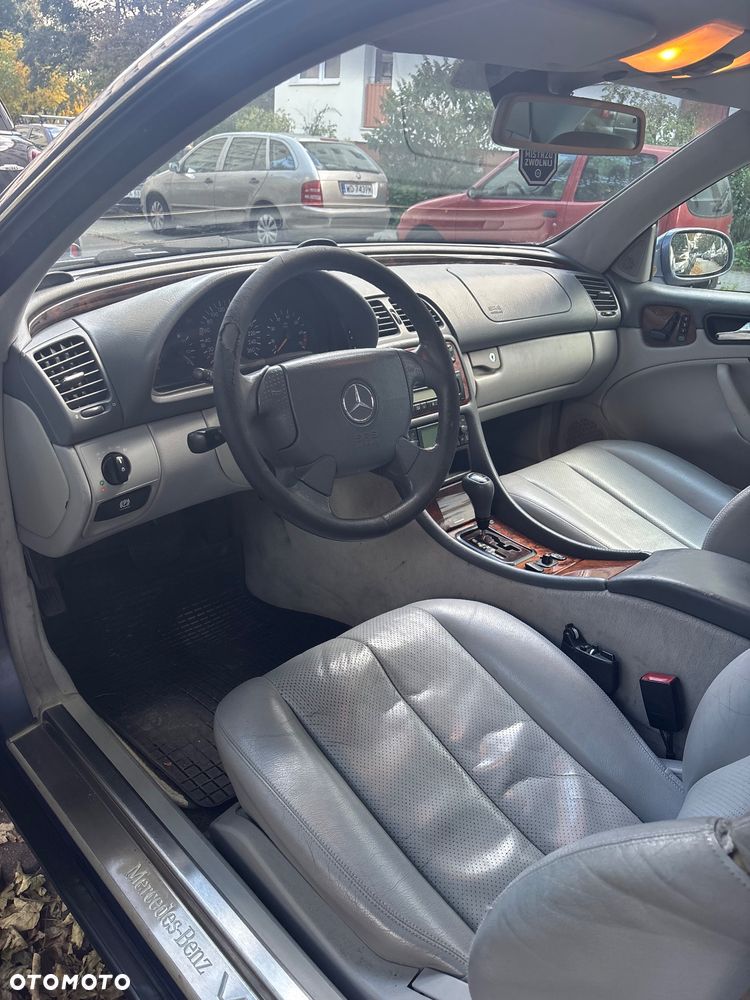 Mercedes-Benz CLK 430 - 16