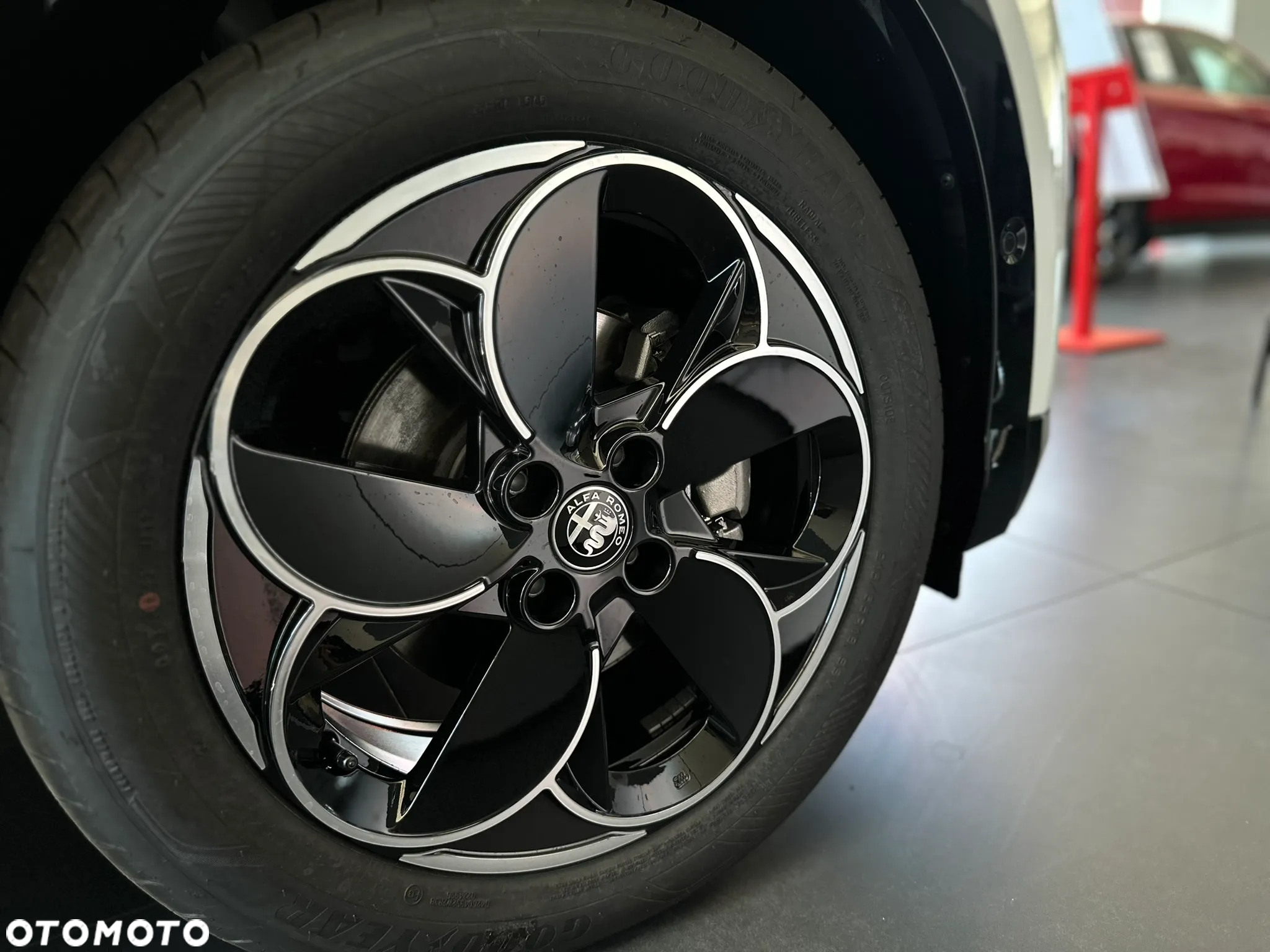 Alfa Romeo Junior 1.2 mHEV Ibrida Q4 eDCT - 16
