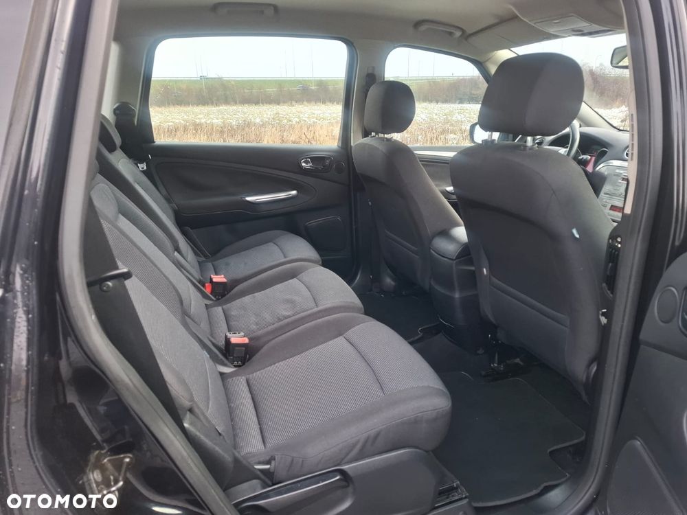 Ford S-Max 2.0 TDCi DPF Ambiente - 16