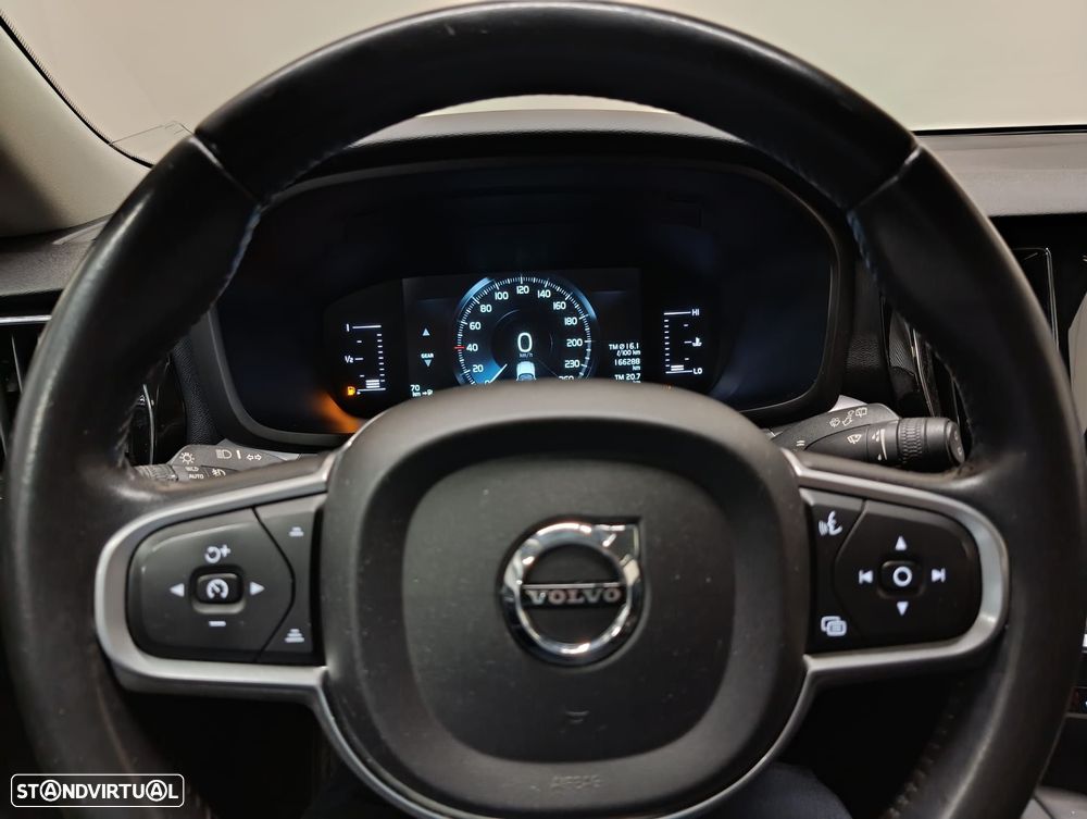 Volvo V60 2.0 D3 Inscription - 17