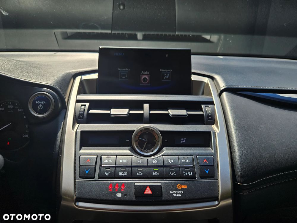 Lexus NX 300h Prestige AWD - 33