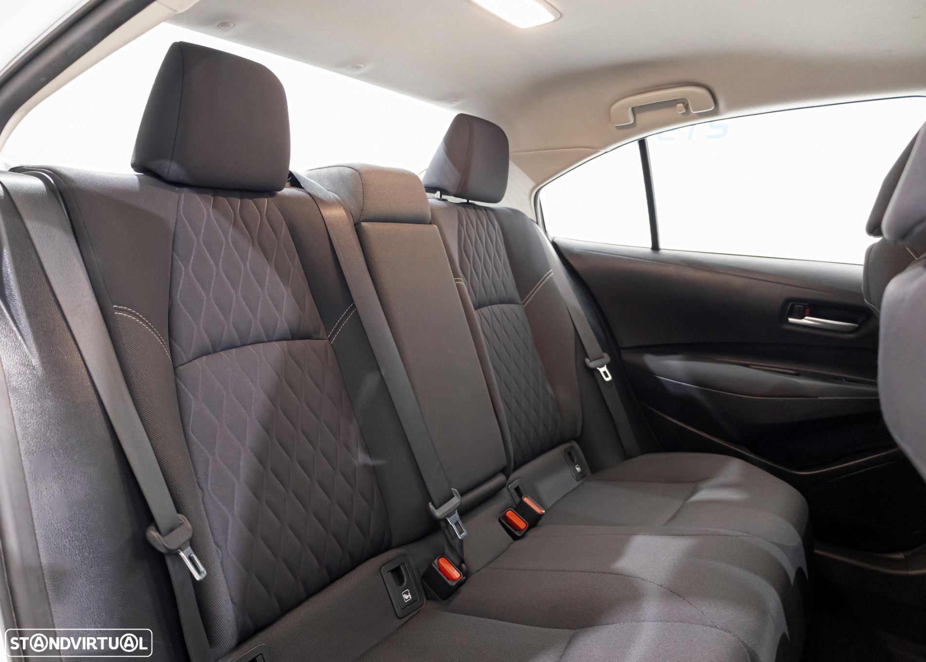 Toyota Corolla SD 1.6 Exclusive - 12