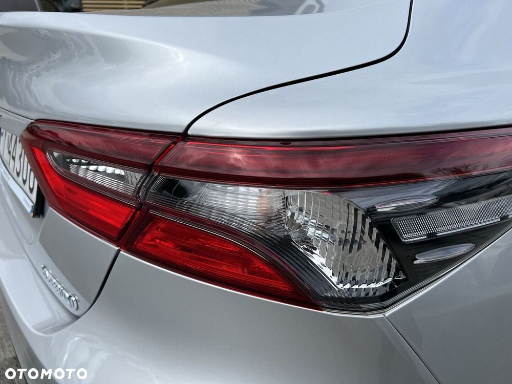 Toyota Camry 2.5 Hybrid Prestige CVT - 28
