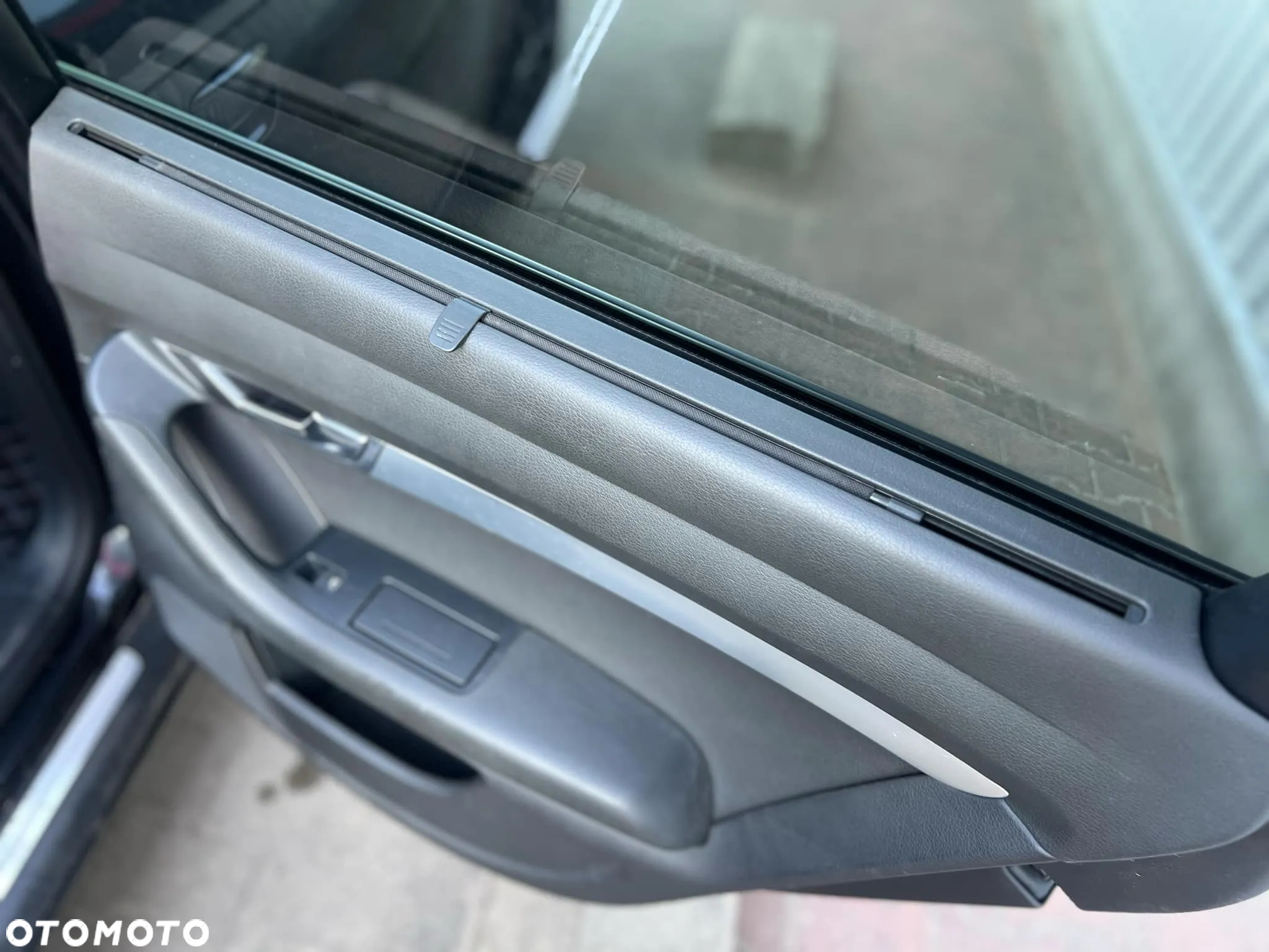 Audi A6 Avant 2.7 TDI DPF quattro tiptronic - 33
