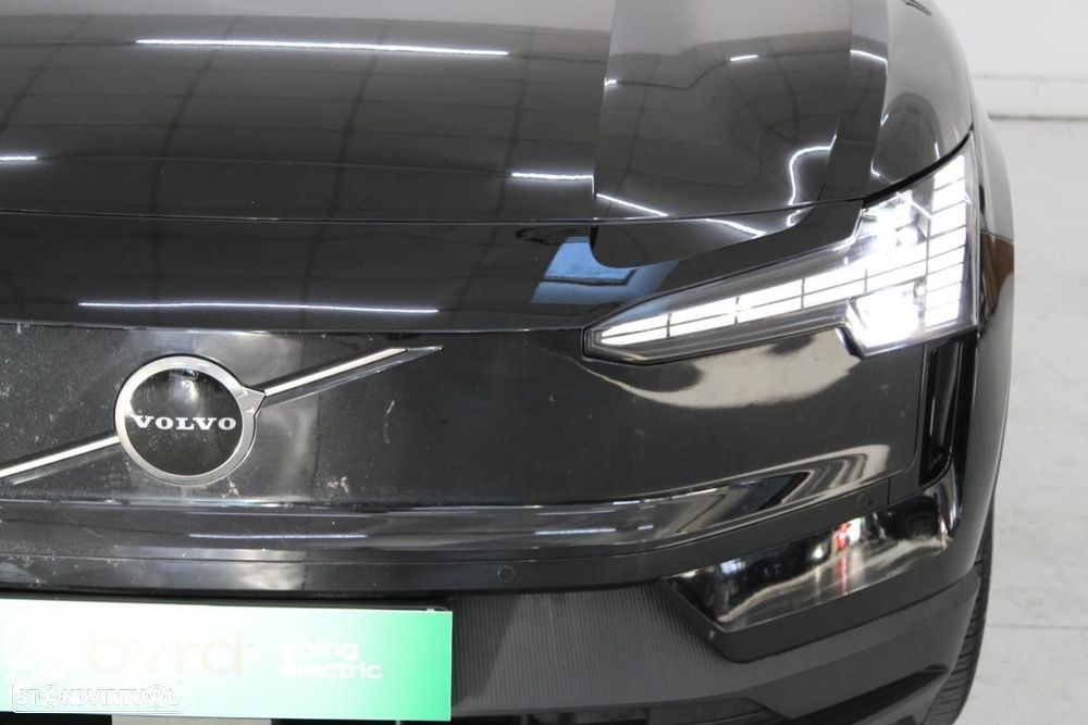 Volvo EX30 Single Motor Extended Range RWD Plus - 4
