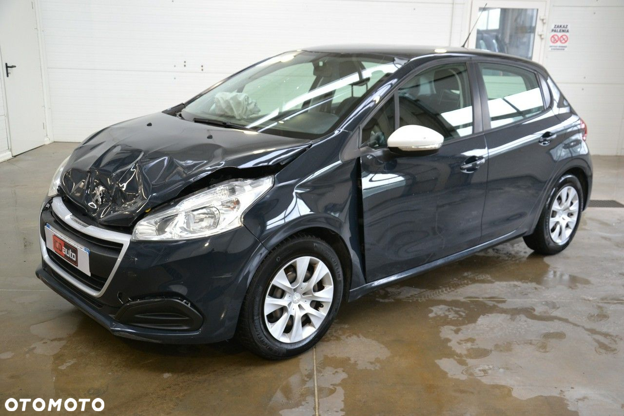 Peugeot 208 - 3
